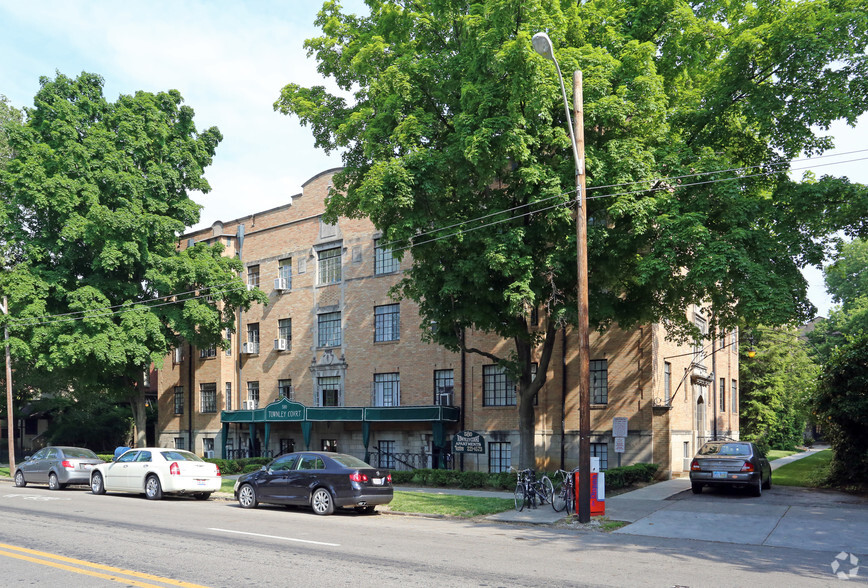 Building Photo - Townley Court Apartments