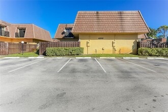 Building Photo - 4200 Turnberry Cir