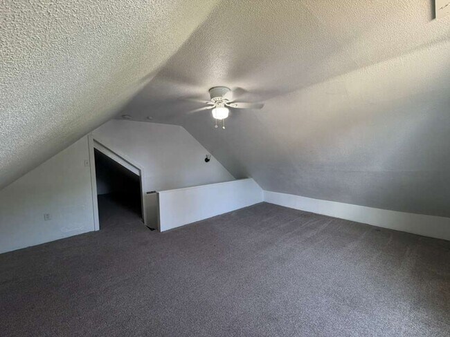 Building Photo - 3130 W 33rd St