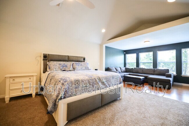 Building Photo - 505 Beach Dr