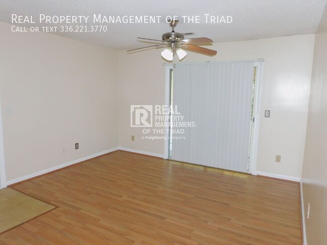 Building Photo - Upper Level 2 Bedroom Condo off of Guilfor...