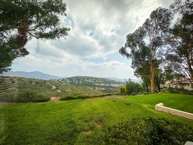 Building Photo - Tierrasanta Furnished Short-Term Rental