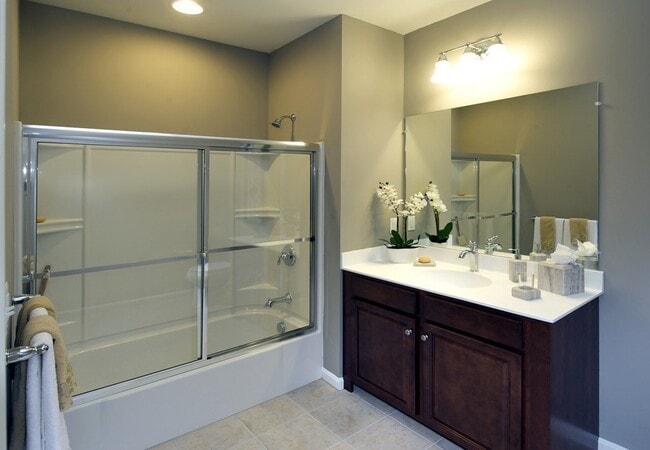 Building Photo - 70 Trotter Rd