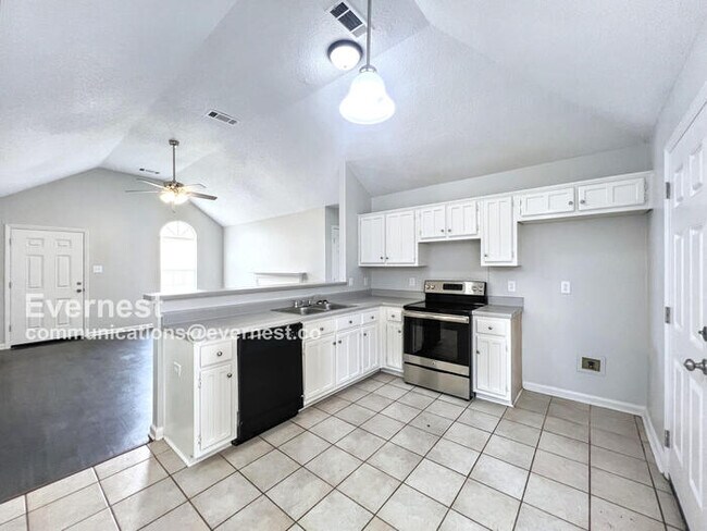 Building Photo - 6922 Gallop Dr