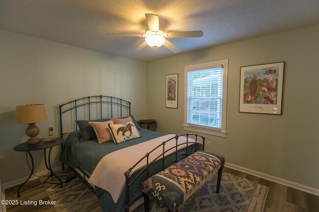 Building Photo - 720 Gheens Ave