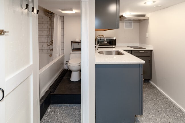 Building Photo - 59 S Franklin St