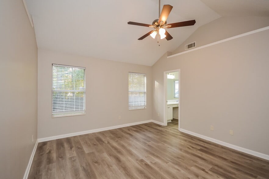 Building Photo - 4897 Truitt Ln