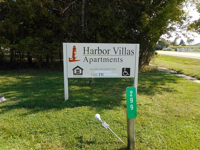 Building Photo - Harbor Villa Apartments