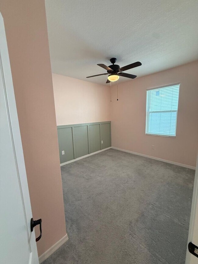 Building Photo - 3 BEDROOM, 2 BATHOOM IN DEANS XING/LITTLE ECON