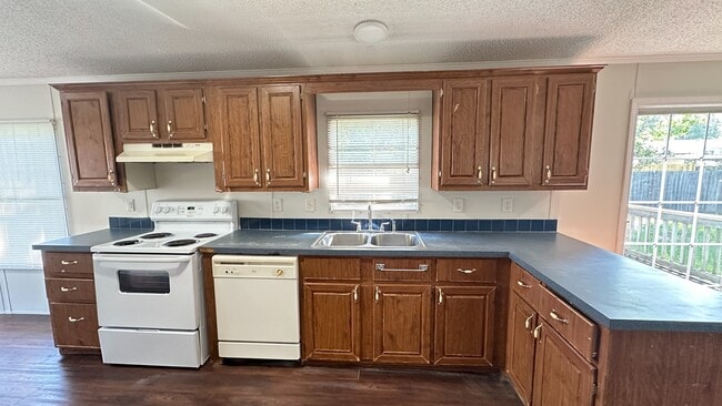 Building Photo - 16487 Brittany Way