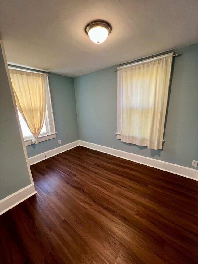 Building Photo - 1116 Murray Ave