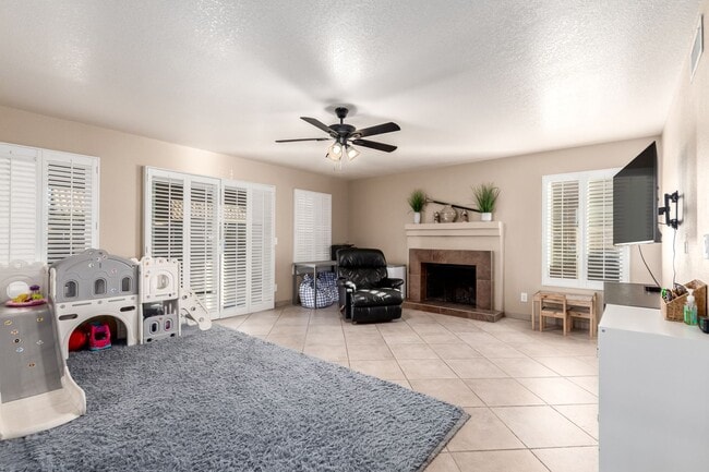 Building Photo - The Search is Over! 3-Bedroom, 2.5 baths with Refreshing Fenced Play Pool!