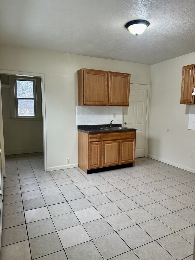 Building Photo - 59 Grant St