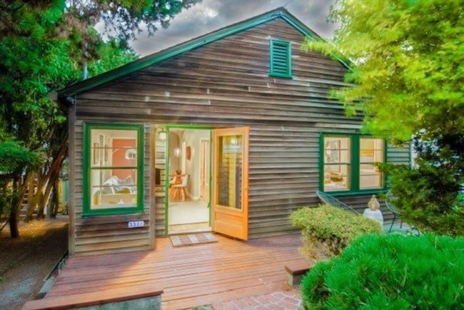Primary Photo - Cute 2-Bedroom Cottage by OHSU on the Hill...