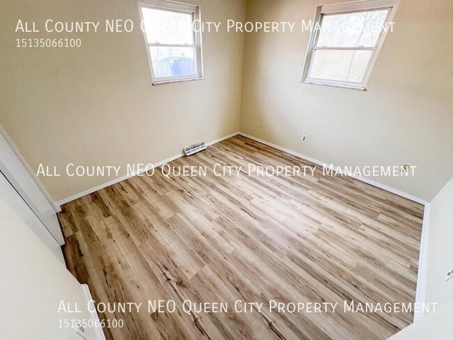 Building Photo - 2420 Ulrich Ave