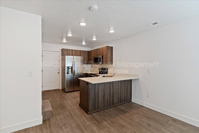 Building Photo - 1173 Shady Brook Ln S