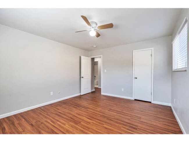 Building Photo - 5339 S Elati St