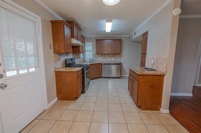 Building Photo - 2704 Cordone St