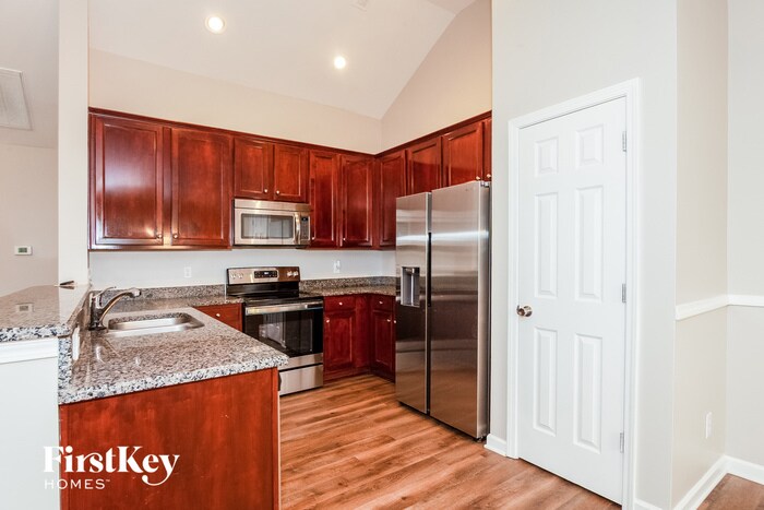 Building Photo - 2021 Sugarbush Dr