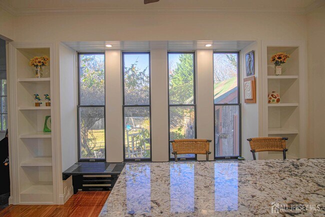 Building Photo - 9 Academy St