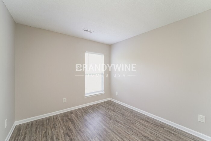 Building Photo - 6201 McIntyre Ridge Dr