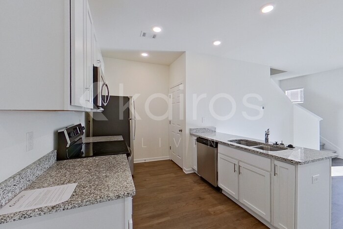 Building Photo - 115 Dudley Wy