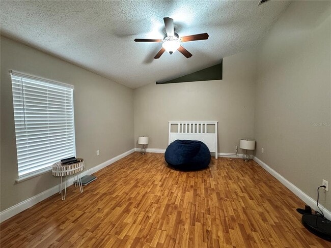 Building Photo - 220 Milford St