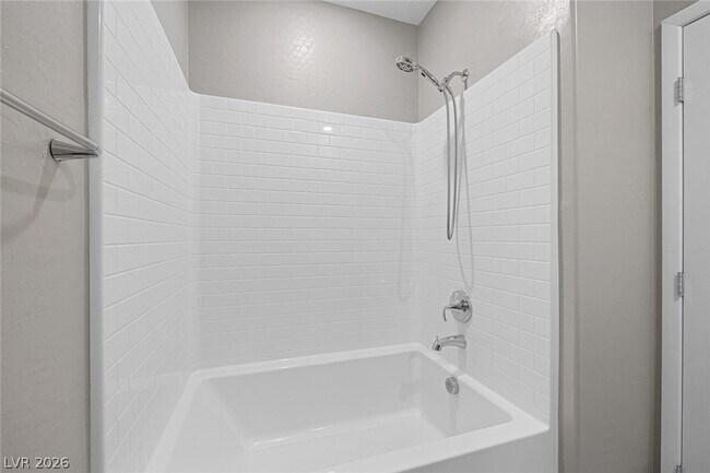 Building Photo - 8493 Insignia Ave
