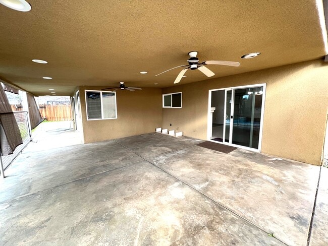 Building Photo - 3013 Verdugo Ln