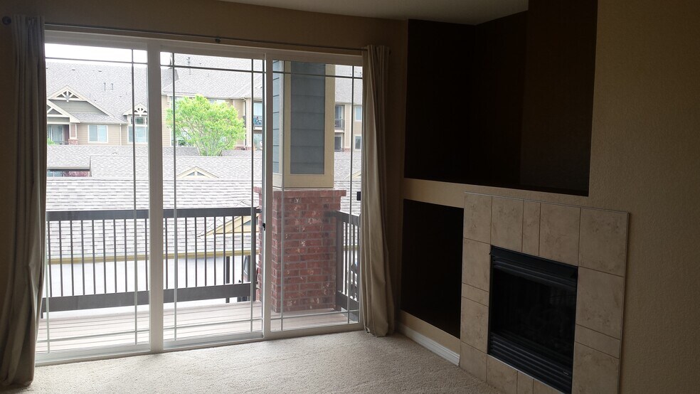 Building Photo - 2133 Krisron Rd