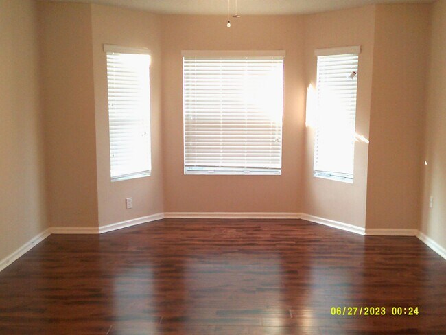 Building Photo - 3047 Bright Eagle Dr