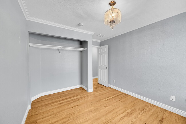 Building Photo - $2,925.00 - 3 Beds, 2.5 Baths Single Famil...