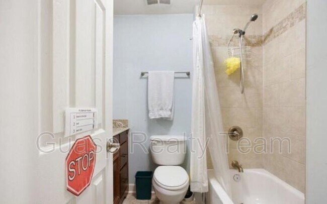Building Photo - 12326 Willow Woods Dr