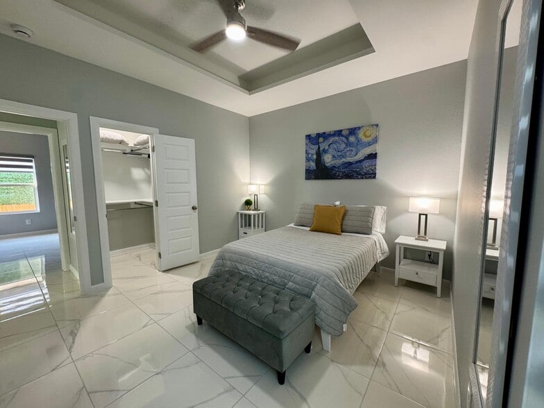 Building Photo - 104 N Dove St