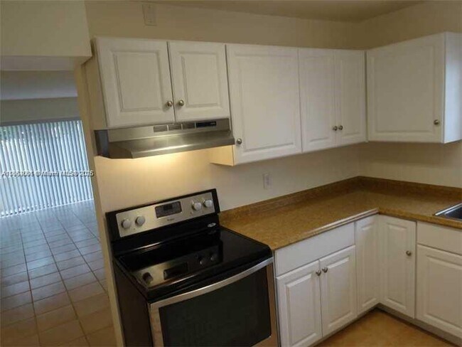Building Photo - 7775 SW 86th St