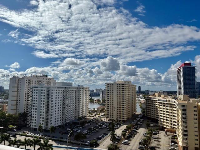 Building Photo - 1830 S Ocean Dr
