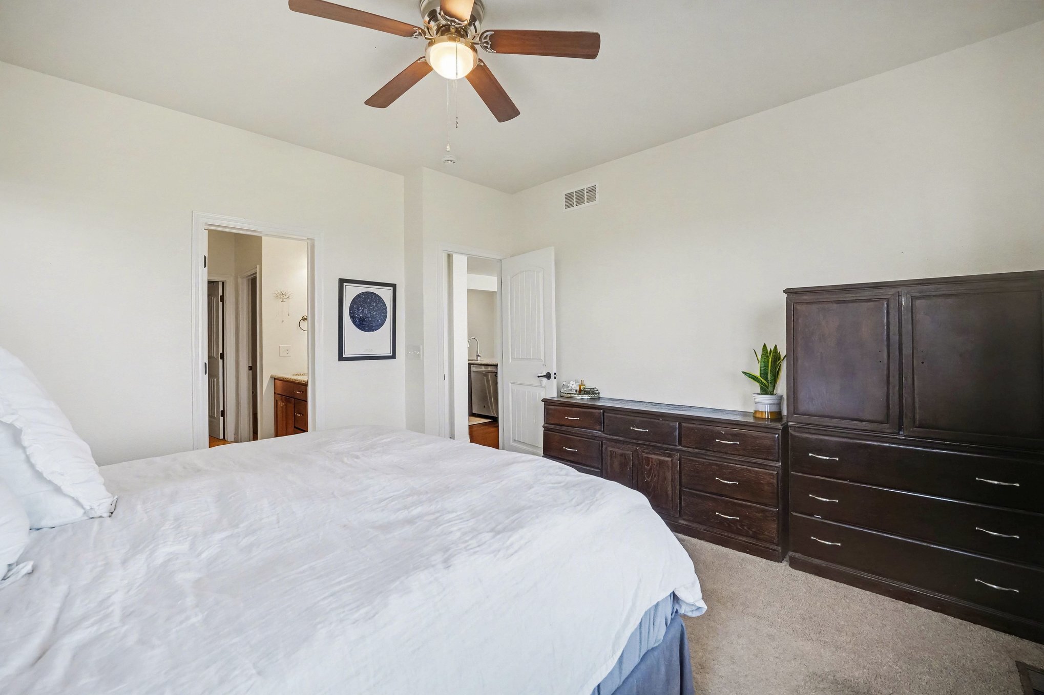 Building Photo - 470 Grenville Cir