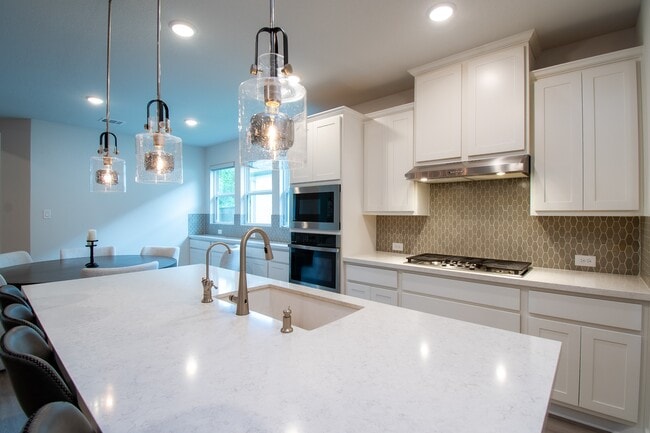 Building Photo - 16 Mariposa Wds Dr