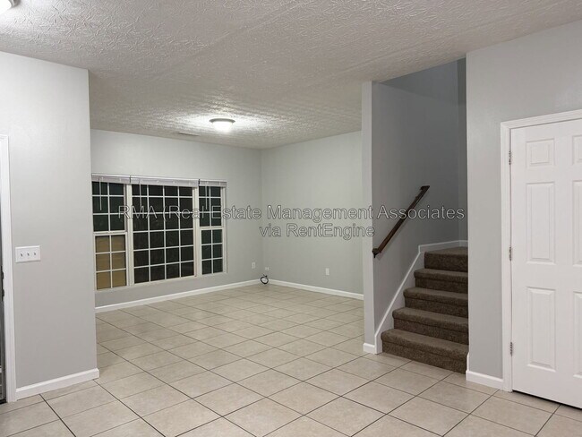 Building Photo - 1724 Carrington Dr