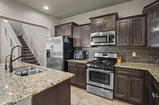 Building Photo - 3873 Loma Cortez Dr