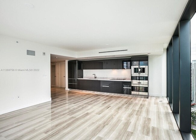 Modern Kitchen - 1451 Brickell Ave