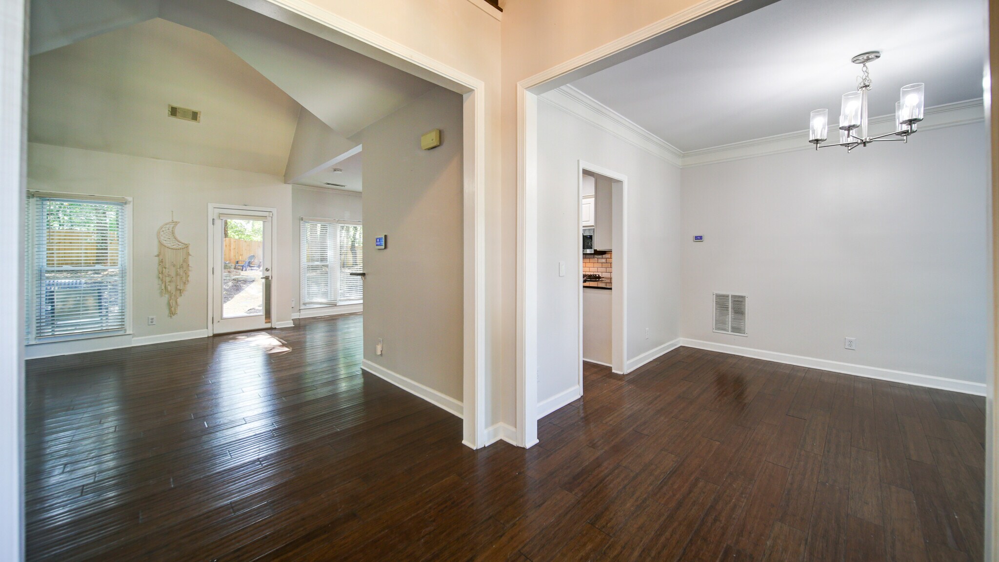 Building Photo - 680 Evening Pine Ln