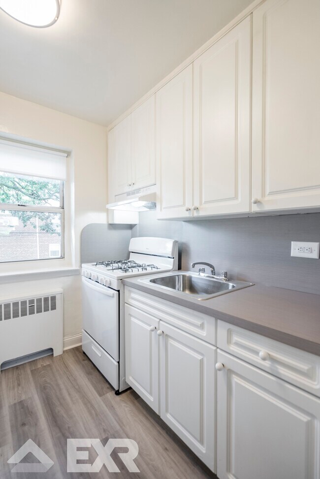 Building Photo - 94 Arlo Rd