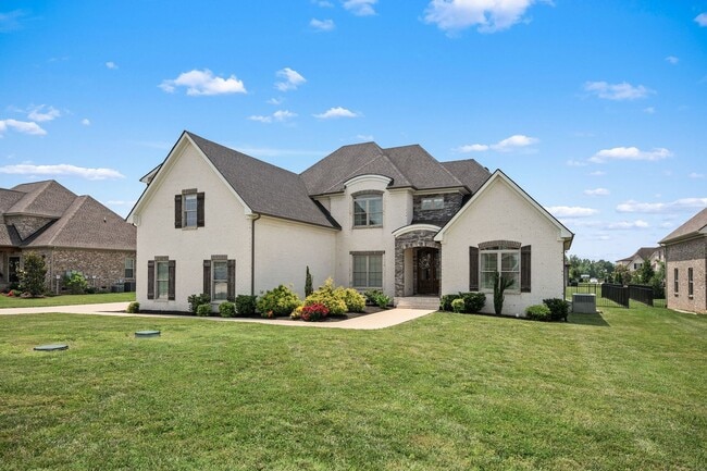 Building Photo - Luxury Home For Rent