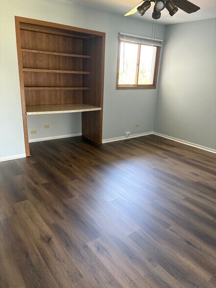 Building Photo - 34293 N Birch Ln