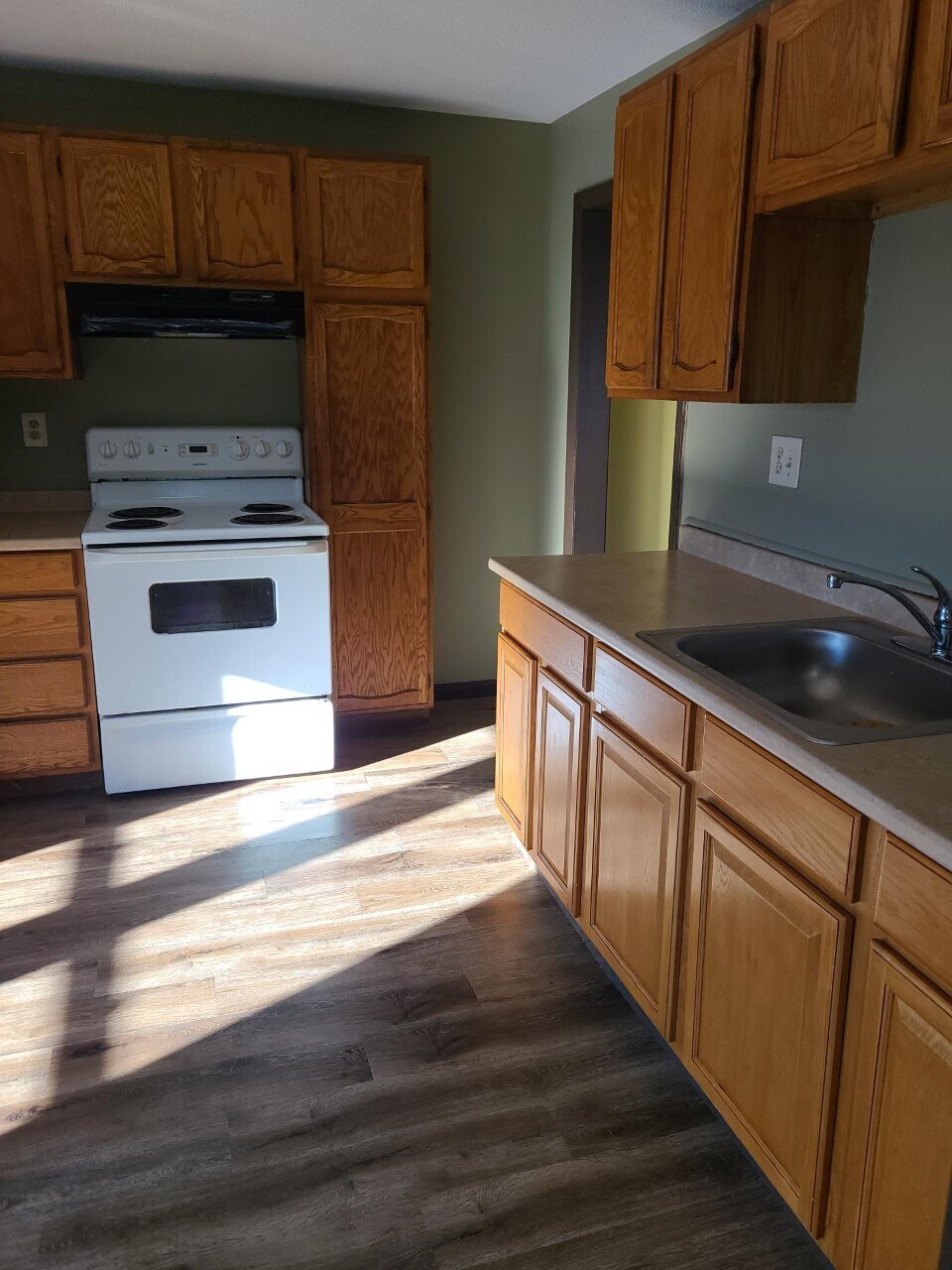 Building Photo - 31 Leyfred Ter