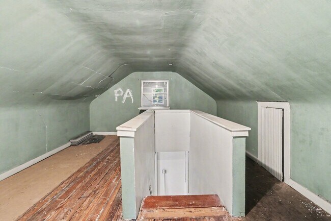 Building Photo - 5885 Avis Ln