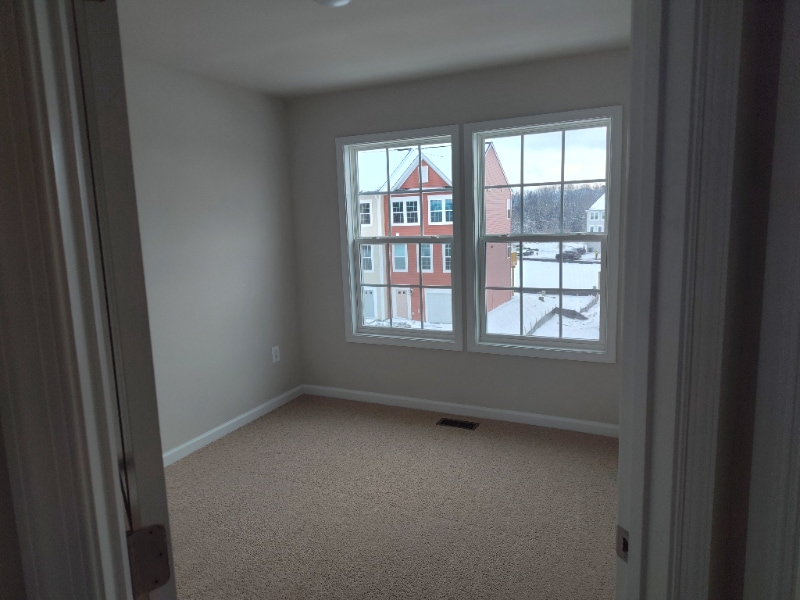 Building Photo - 409 Willowshire Ct