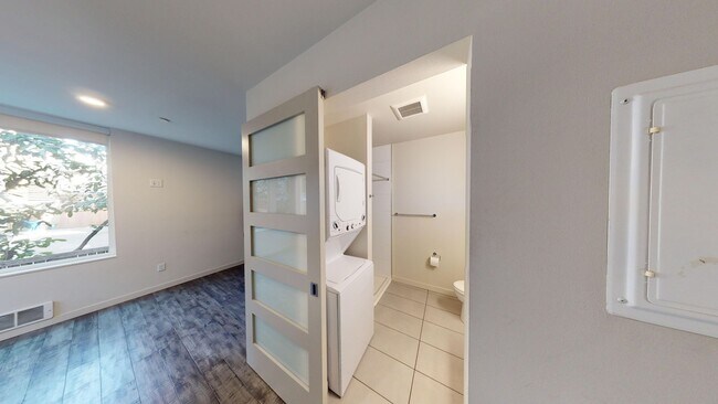 Interior Photo - 741 Harvard Apartments