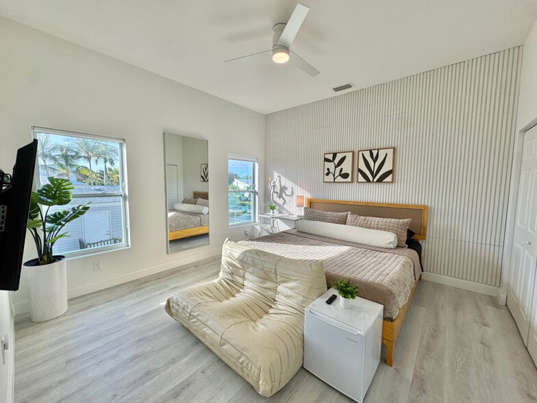 Building Photo - 3204 Karen Dr